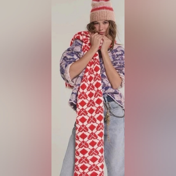 NEW! Free People Red and White Scarf - Picture 13 of 14